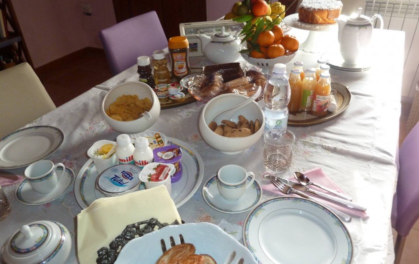 Location de vacances - Chalet à Pozzuoli - Petit déjeuner en chambre