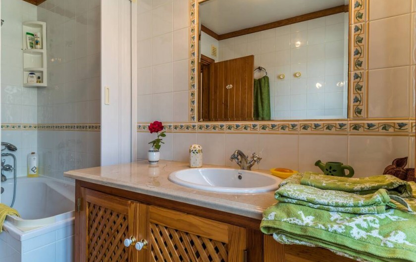 Location de vacances - Chambre d'hôtes à Alcobaça - salle de bains privée du chambre vert
