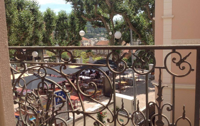 Location de vacances - Appartement à Cannes - Le balcon du salon