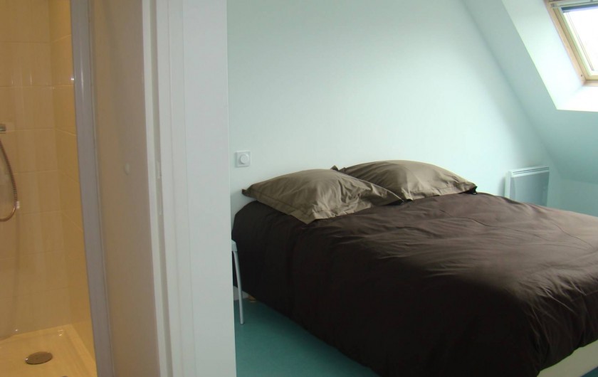 Location de vacances - Appartement à Vannes - Chambre 'Est' avec sa salle de douche
