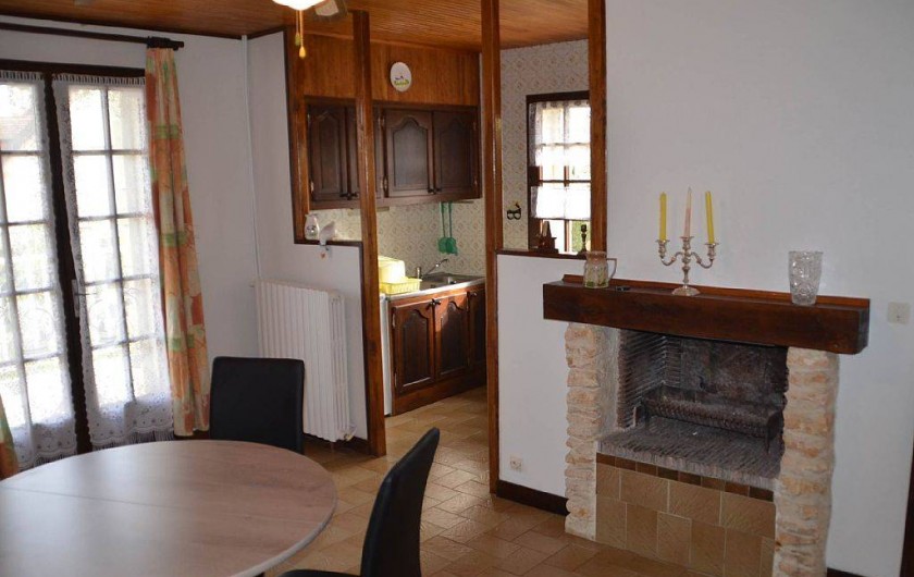 Location de vacances - Gîte à Prats-de-Carlux - Cuisine sur la droite