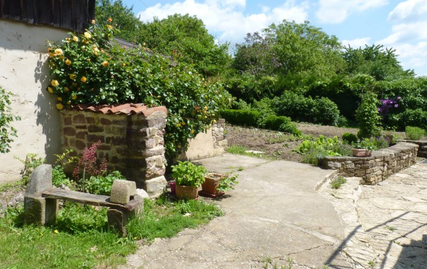 Location de vacances - Chambre d'hôtes à Bertrambois - Accès au jardin