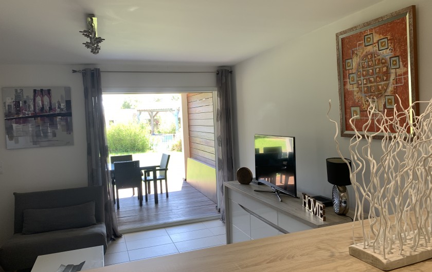 Location de vacances - Appartement à Porto-Vecchio - Cala Ross' Appart - Pièce à vivre climatisée