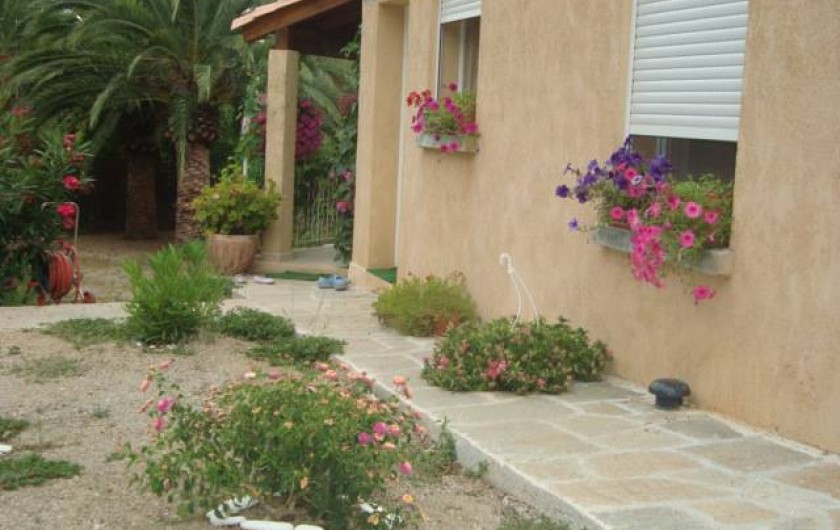 Location de vacances - Villa à Saint-Florent - maison avec jardin