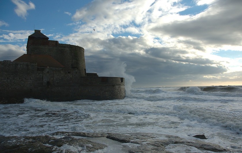 Location de vacances - Gîte à Widehem - Le Fort Vauban sous la vague à Ambleteuse