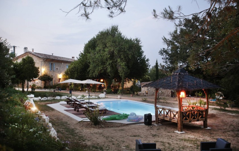 Location de vacances - Chambre d'hôtes à Aigremont - Le Mas et sa piscine