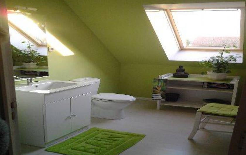 Location de vacances - Gîte à Saint-Omer - Salle d'eau étage