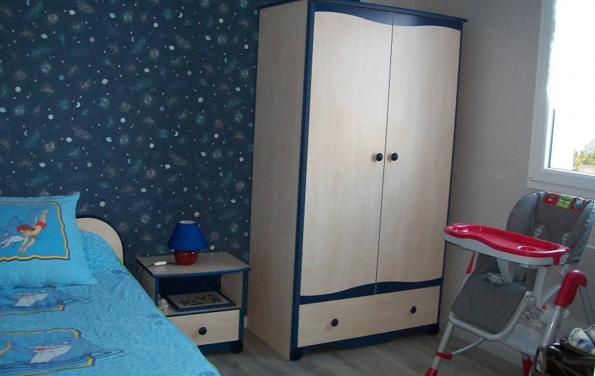 Location de vacances - Gîte à Saint-Omer - Chambre enfant RDC avec équipement bébé