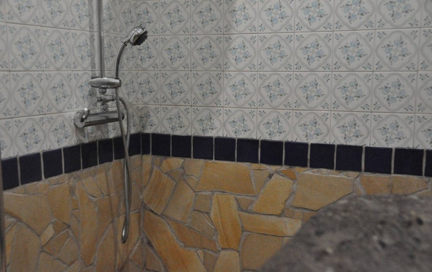 Location de vacances - Villa à Saint-Gilles les Bains - salle de bain