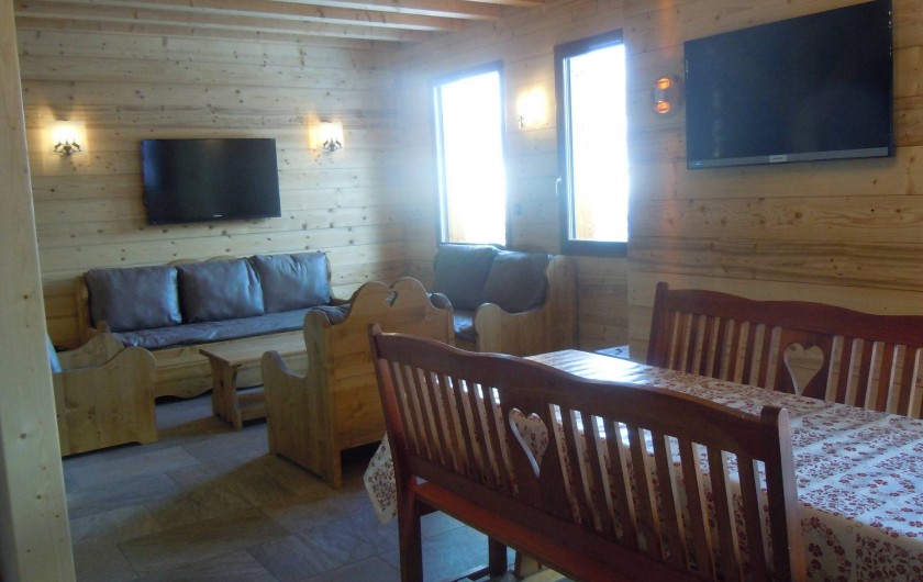 Location de vacances - Appartement à Saint-Sorlin-d'Arves - salon et salle à manger