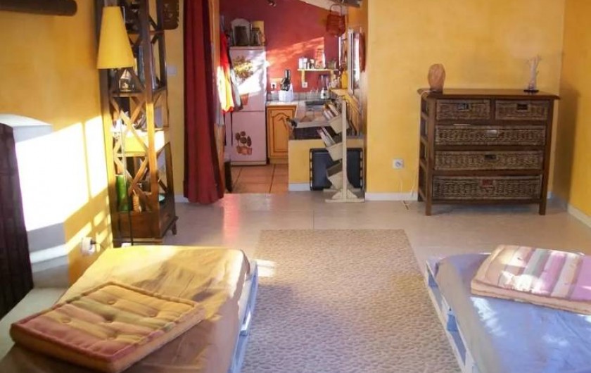 Location de vacances - Maison - Villa à Agde - salle de détente avec deux couchages possibles