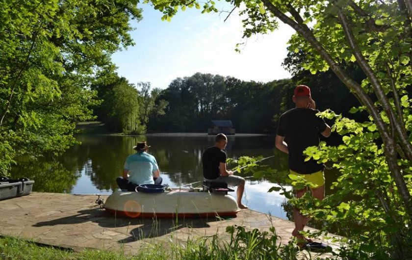 Location de vacances - Gîte à La Baconnière - Etang où la pêche no-kill est autorisée