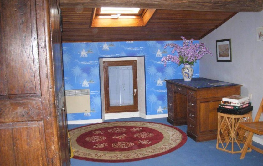 Location de vacances - Appartement à Villeneuve-Minervois - Chambre avec lit en 90 pour une personne .