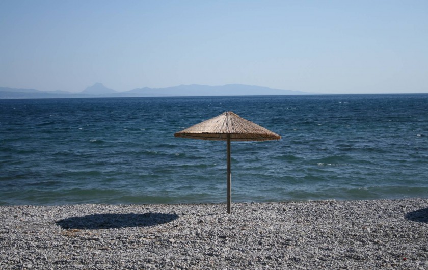 Location de vacances - Villa à Agios Polikarpos - La plage
