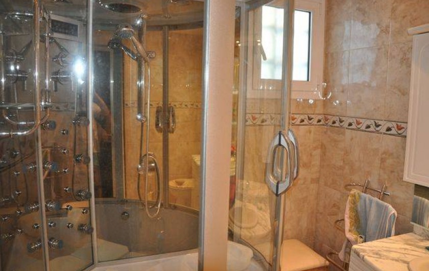 Location de vacances - Maison - Villa à Llançà - salle de bain rez de chaussé