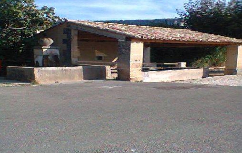 Location de vacances - Appartement à Lioux