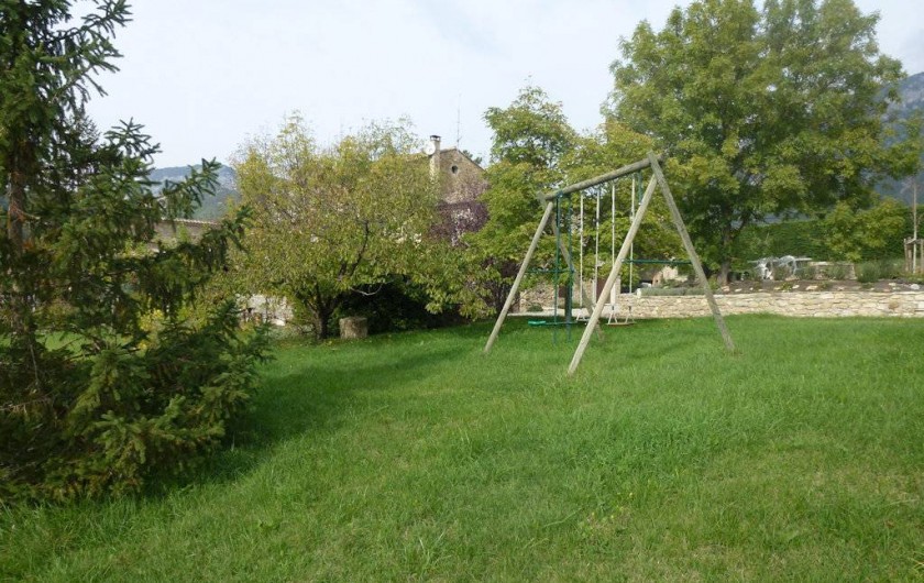 Location de vacances - Gîte à Saou - Gîtes de Grange Rouge les balançoires