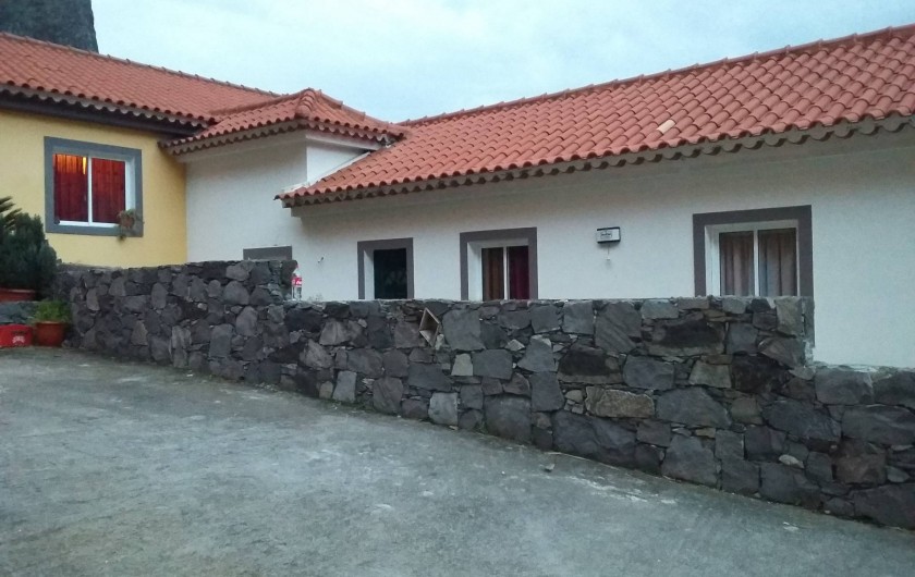 Location de vacances - Villa à Curral Das Freiras - Maison vue de jour