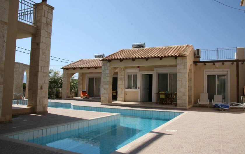 Location de vacances - Maison - Villa à Nopigia - Piscine