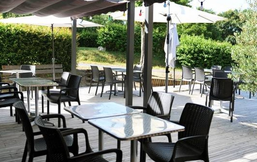 Location de vacances - Insolite à La Châtre - Terrasse de notre restaurant "Le Val Verre" ouvert 6/7j en été