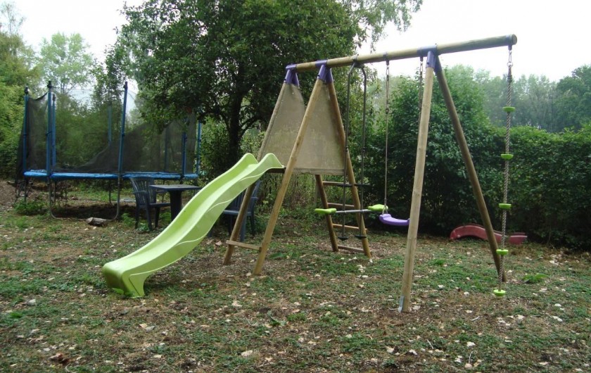 Location de vacances - Bungalow - Mobilhome à Saint-Hilaire-sous-Romilly - jeux extérieurs pour enfants