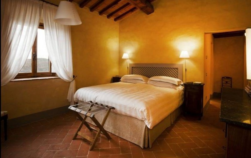 Location de vacances - Villa à San Donato In Collina - chambre matrimoniale avec salle de bain