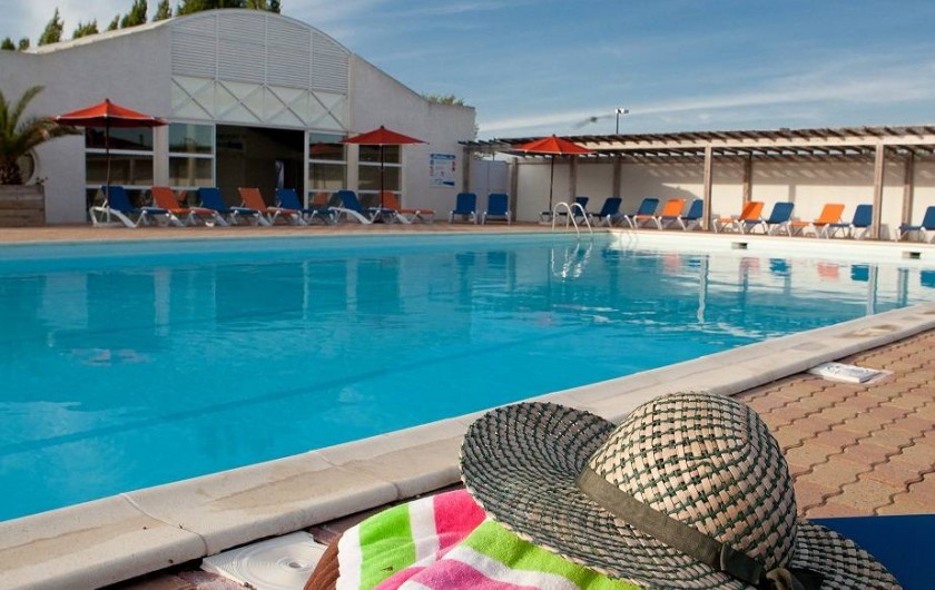 Location de vacances - Camping à La Tranche-sur-Mer - La piscine extérieure