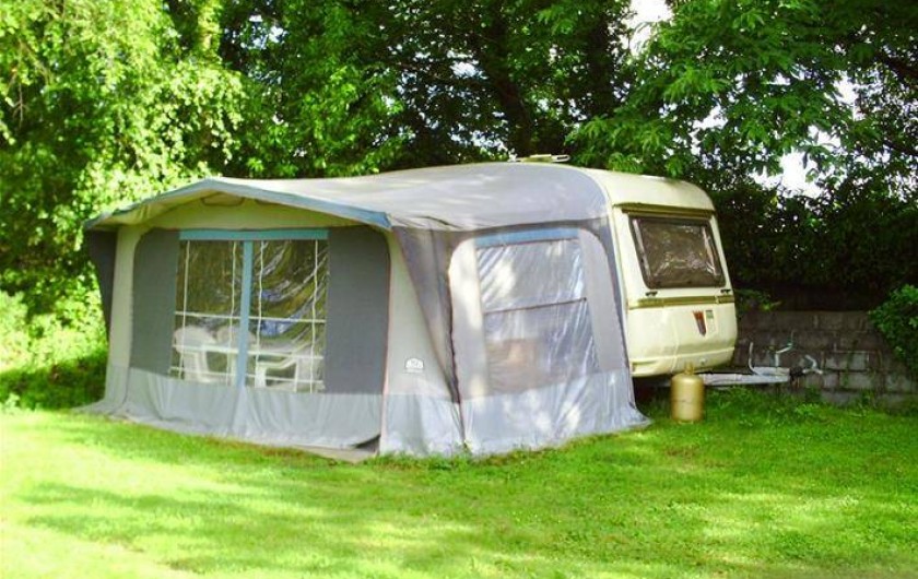 Location de vacances - Camping à Rochefort-en-Terre - Caravane