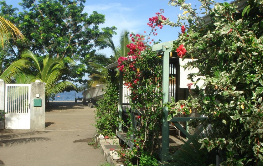 Location de vacances - Bungalow - Mobilhome à Le Carbet - Entrée Plage