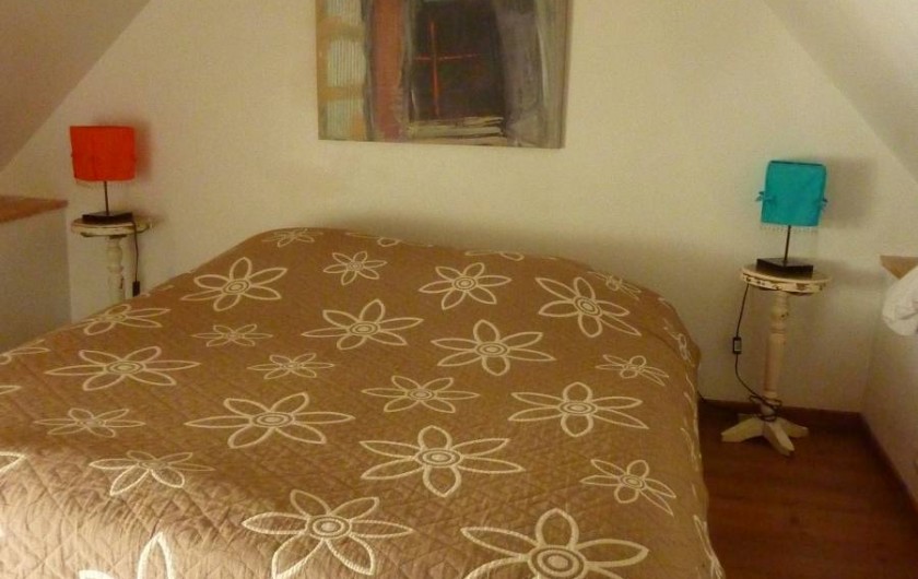 Location de vacances - Gîte à Cancale - 2ème étage : Chambre  n° 2 en sous-pente avec lit 160x200