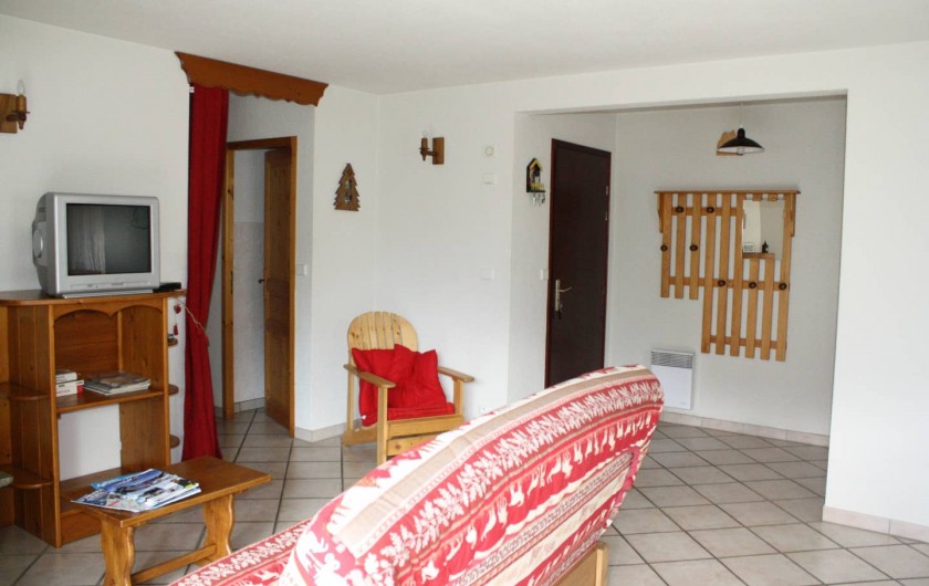 Location de vacances - Chalet à Arêches - Coin TV