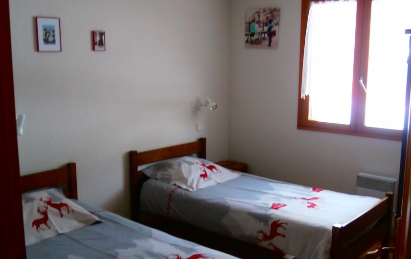 Location de vacances - Chalet à Arêches - Chambre Legette Mirantin 2 lits simples 90 * 190