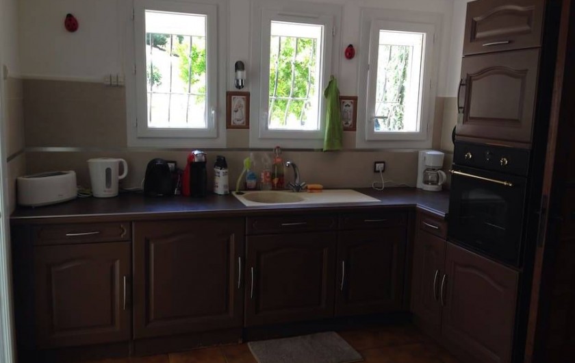 Location de vacances - Villa à Le Revest-les-Eaux - Cuisine