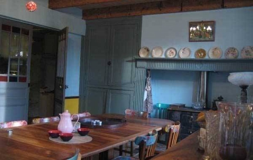 Location de vacances - Maison - Villa à Castéra-Verduzan - dans la cuisine, le coin repas