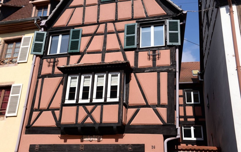 Location de vacances - Appartement à Eguisheim - le gite géranium se trouve au deuxième étage