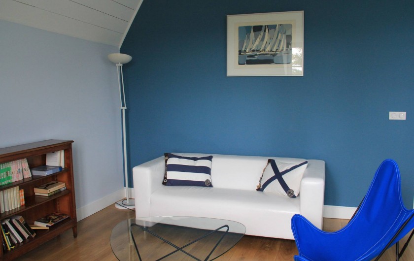 Location de vacances - Villa à Primelin - A l'étage, mezzanine coin lecture et coin TV.