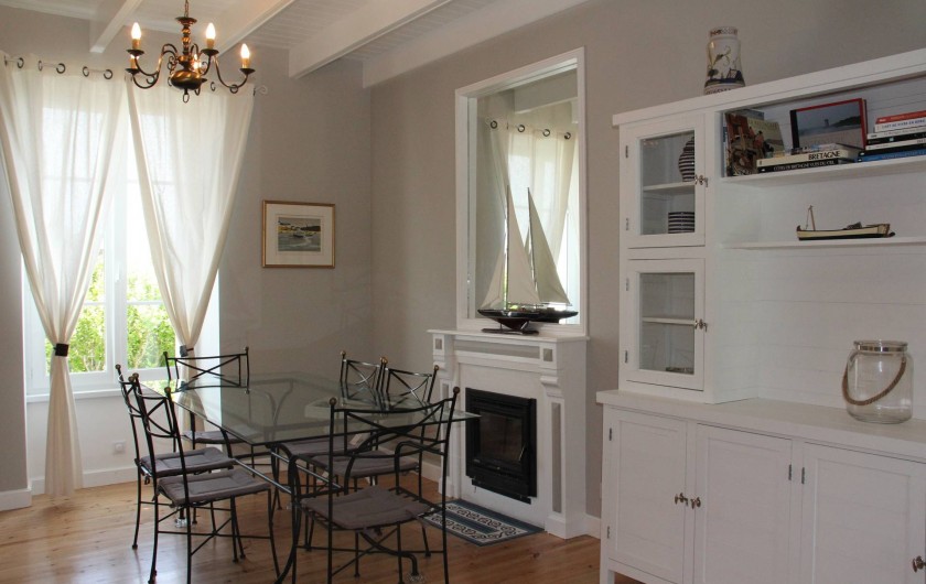 Location de vacances - Villa à Primelin - Grand séjour salon/salle-à-manger.