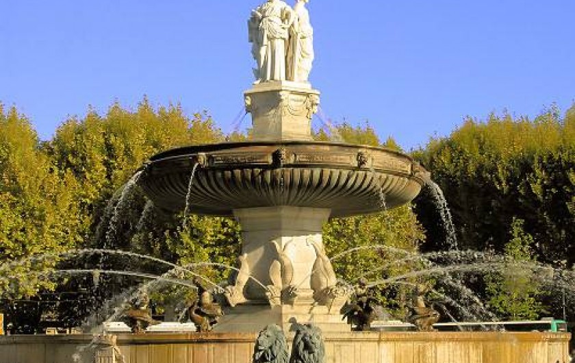 Location de vacances - Gîte à Saint-Cannat - fontaine de la rotonde  AIX EN PROVENCE