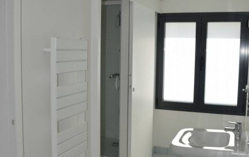 Location de vacances - Gîte à Sepmes - Salle d'eau étage