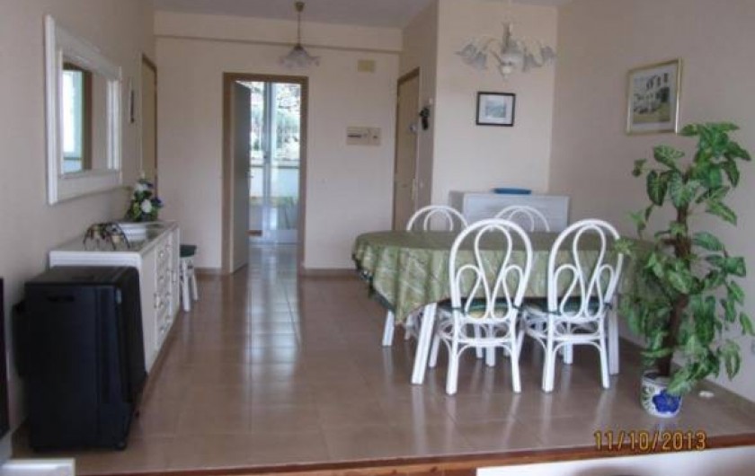 Location de vacances - Appartement à Platja d'Aro - Salle à manger et salon