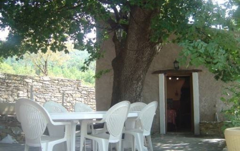 Location de vacances - Maison - Villa à Rapale - Terrasse et cuisine d'été