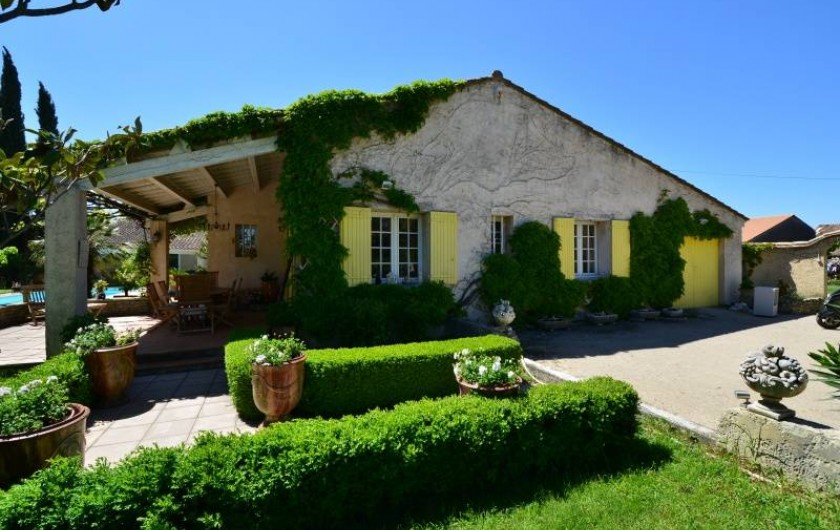 Location de vacances - Villa à Monteux - FACADE EST