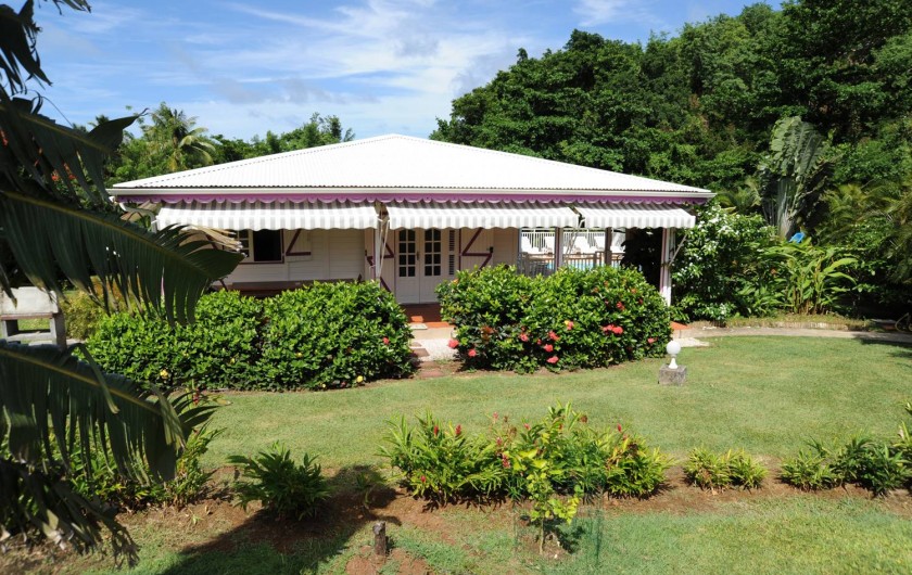 Location de vacances - Bungalow - Mobilhome à Le François - Villa F4 avec sa piscine privée.