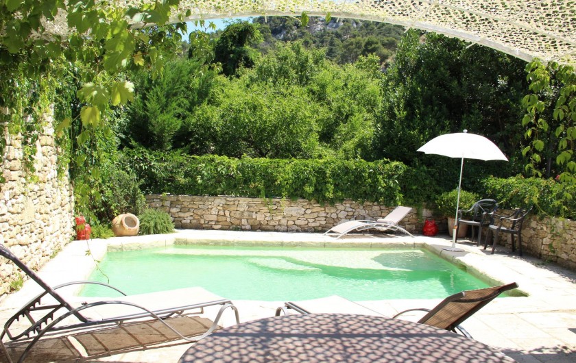 Location de vacances - Appartement à Robion - Piscine