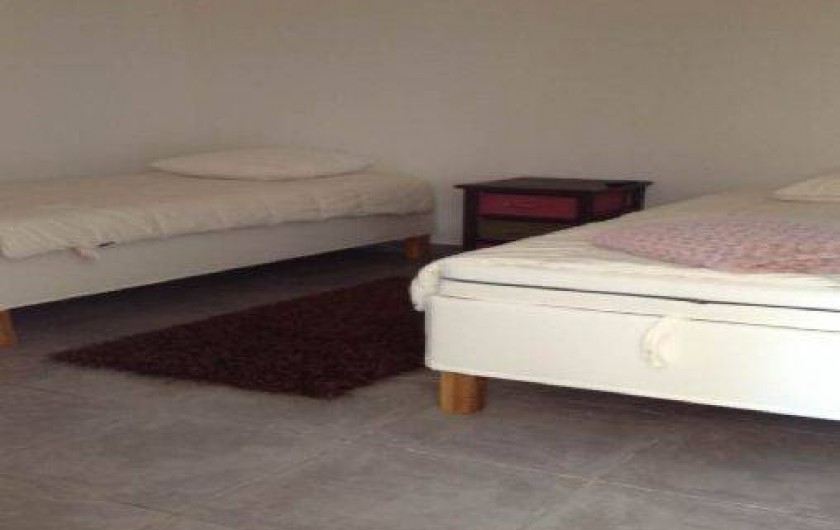 Location de vacances - Appartement à Porticcio - chambre 2 lits 90/190