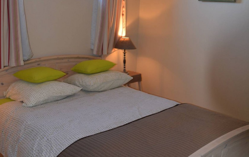 Location de vacances - Gîte à Les Assions - chambre 1 lit double