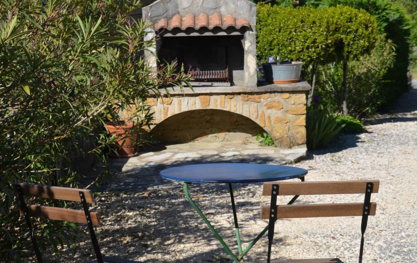 Location de vacances - Gîte à Les Assions - coin barbecue