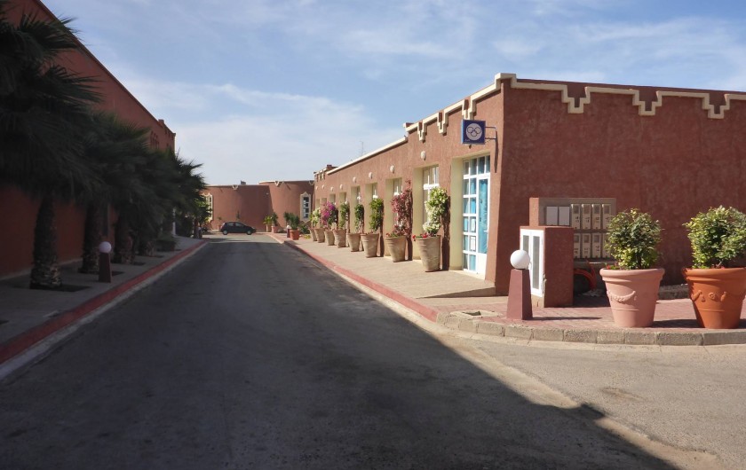 Location de vacances - Villa à Mirleft - Les magasins à l'entrée du village.