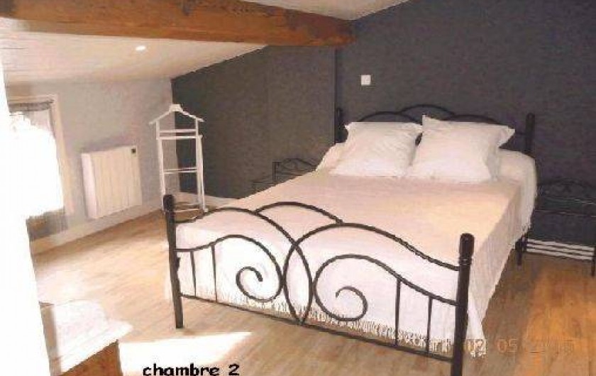 Location de vacances - Gîte à Châteldon - Chambre  2