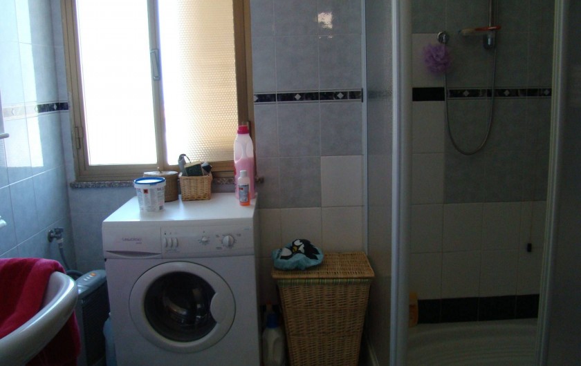 Location de vacances - Maison - Villa à Tresnuraghes - Salle de douche au rez-de-chaussée